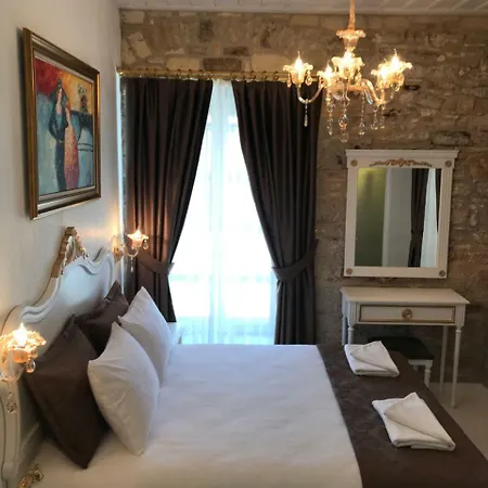 Hotel Laledan Çeşme